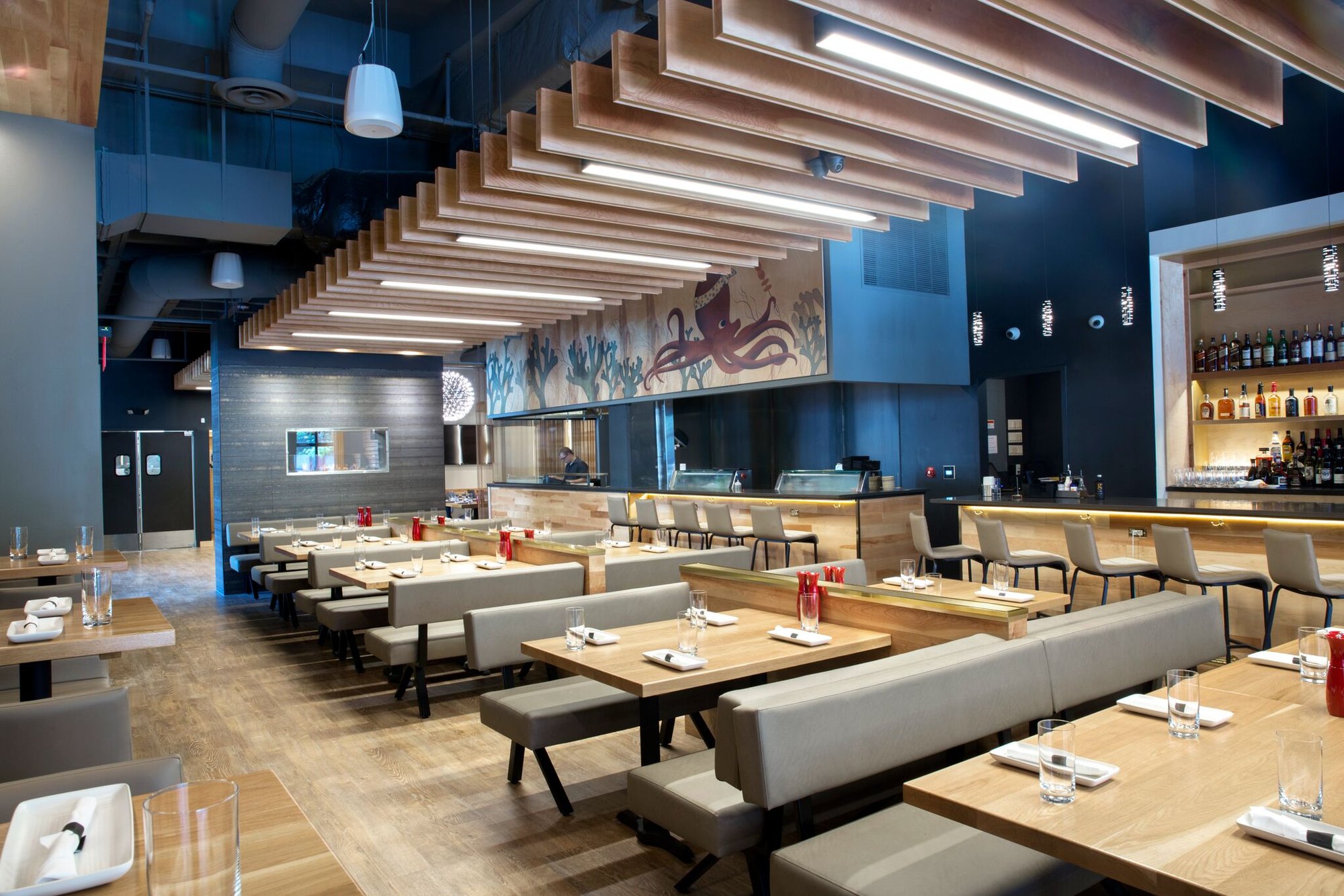 Cleveland-OH-modern-restaurant-interior-displaying-row-of-custom-built-booths-tables