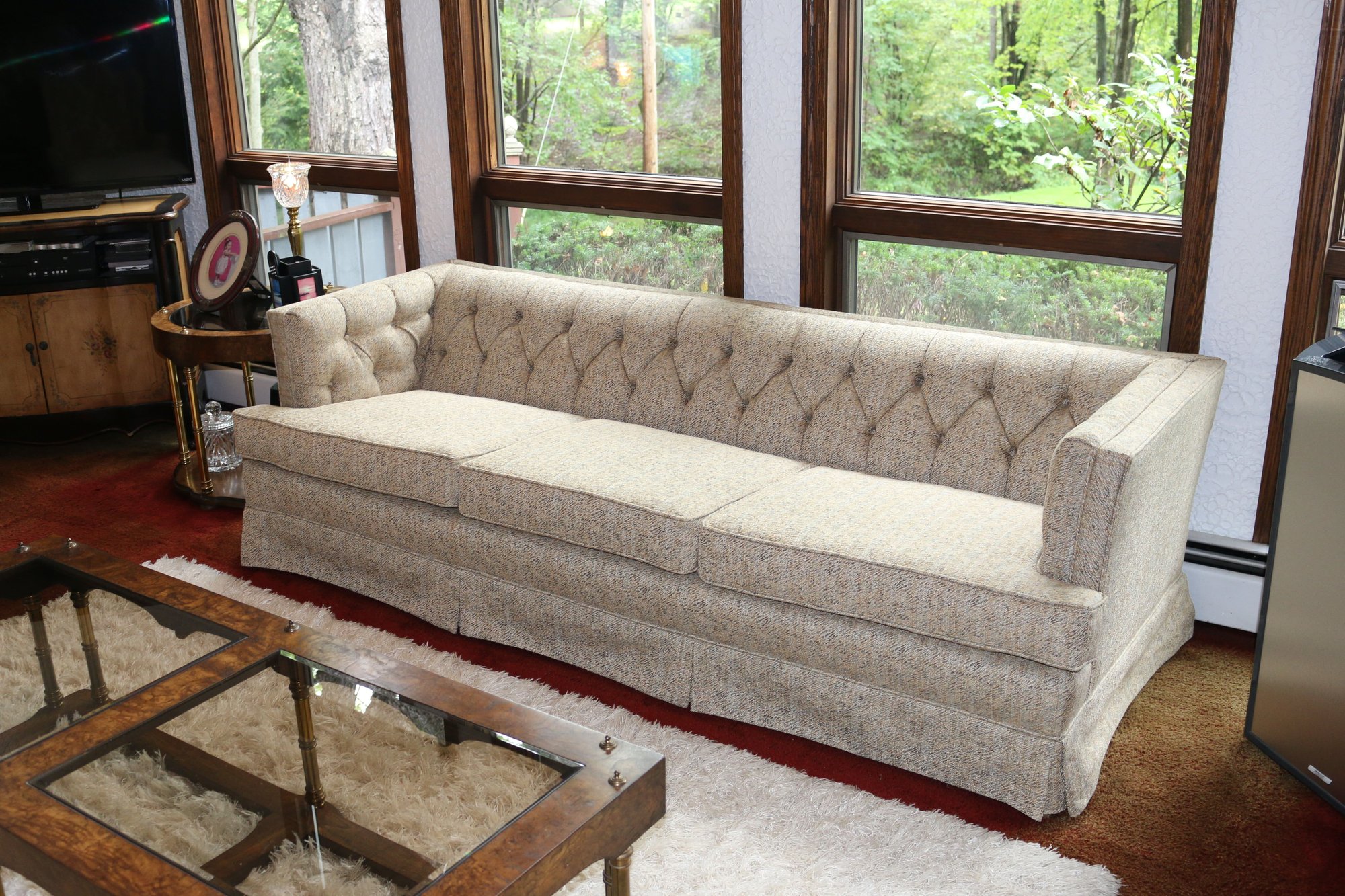 antique-refurbished-couch
