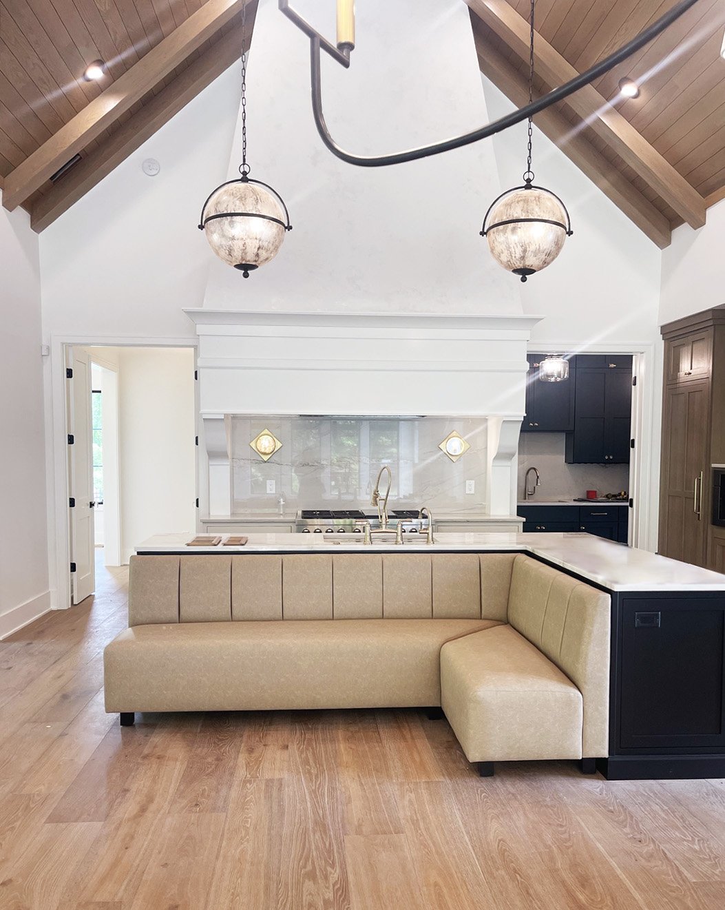 House-Remodel-L-Shape-Banquette-Kitchenette